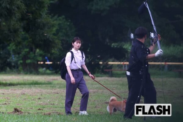 小芝風花、オスカー退所の裏でささやかれていた “過重労働” と、発表直前に起きた “異変”