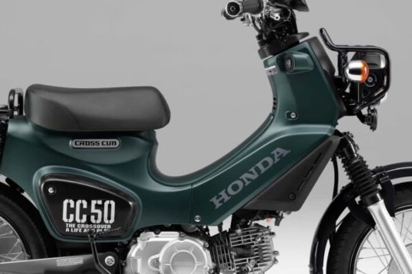 ホンダ クロスカブ50/くまモンバージョン〈いま国内で買える新型バイクカタログ〉タフな原付クロスオーバー