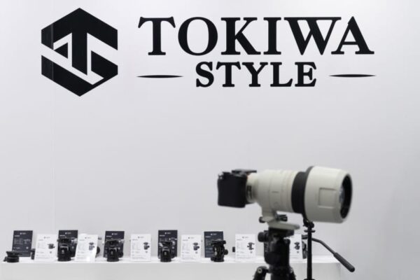 【CP+2025】新敷く立ち上げる自社ブランド「TOKIWA STYLE」をアピールした常盤写真用品